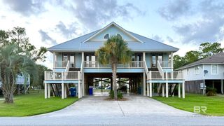224 W 6th Avenue #A, Gulf Shores, AL 36542