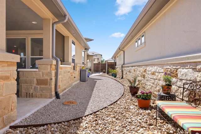 905 Indian Hawthorne DR G, Georgetown, TX 78628