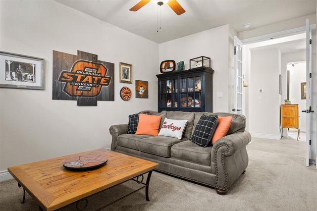 905 Indian Hawthorne DR G, Georgetown, TX 78628