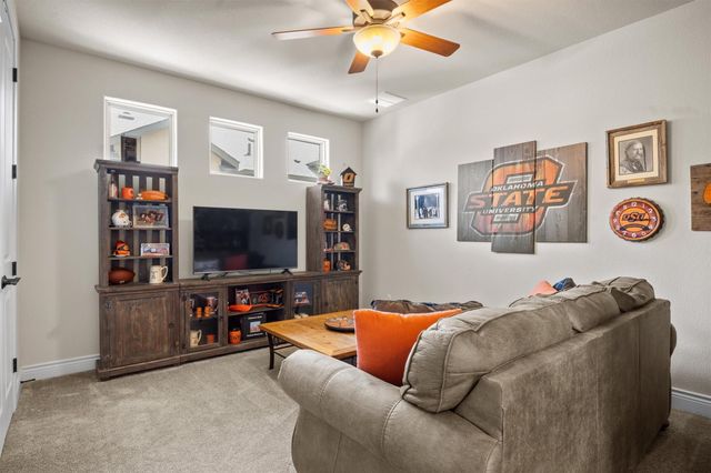 905 Indian Hawthorne DR G, Georgetown, TX 78628