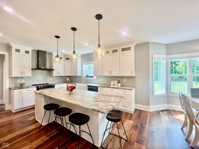 4381 S 550 W, Columbus, IN 47201