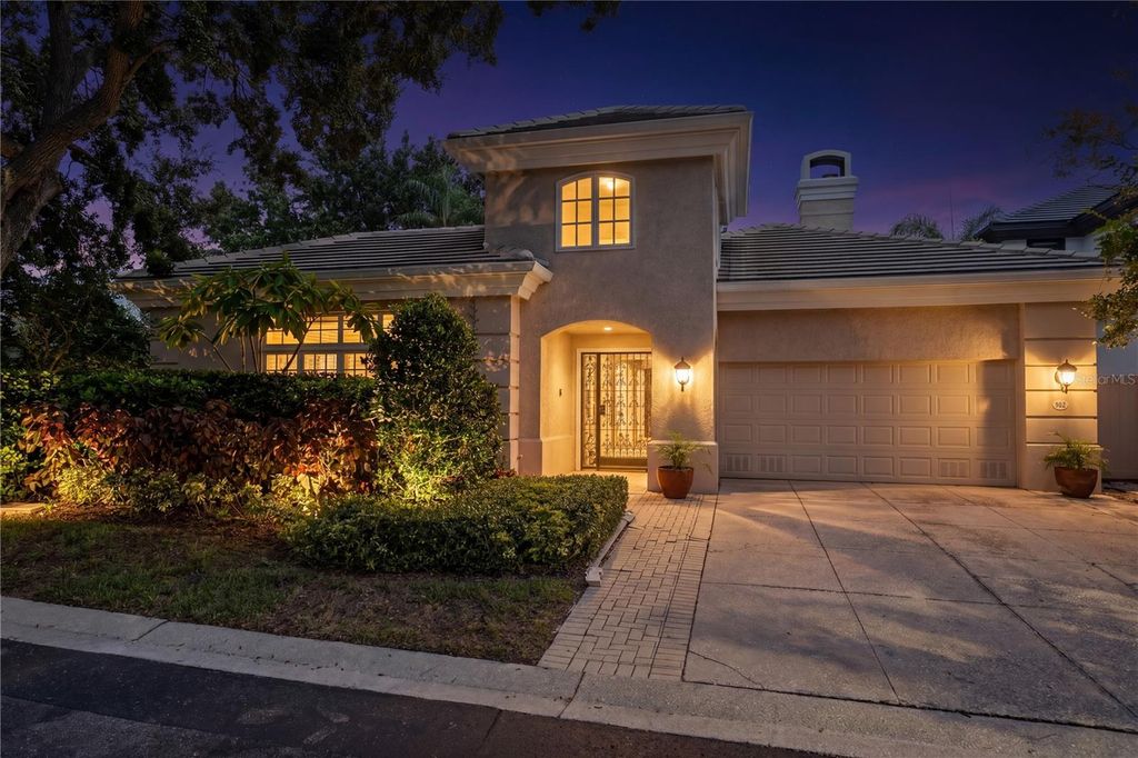 Image 1 of property listing at 902 ANCHORAGE ROAD, Tampa, FL 33602