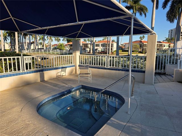 6100 BAHIA DEL MAR CIRCLE 101, St Petersburg, FL 33715