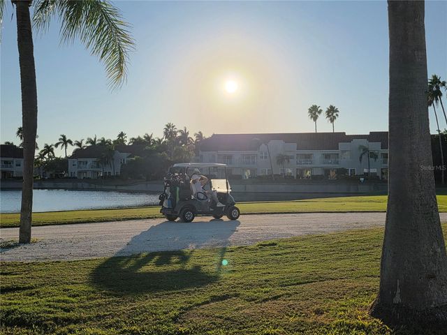 6100 BAHIA DEL MAR CIRCLE 101, St Petersburg, FL 33715