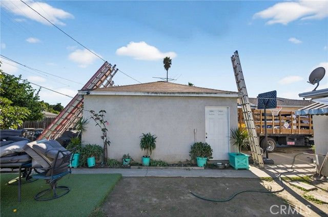 14822 S Butler, Compton, CA 90221