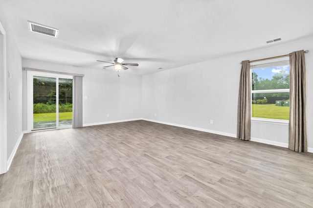 339 Woodcross Court, Conway, SC 29526