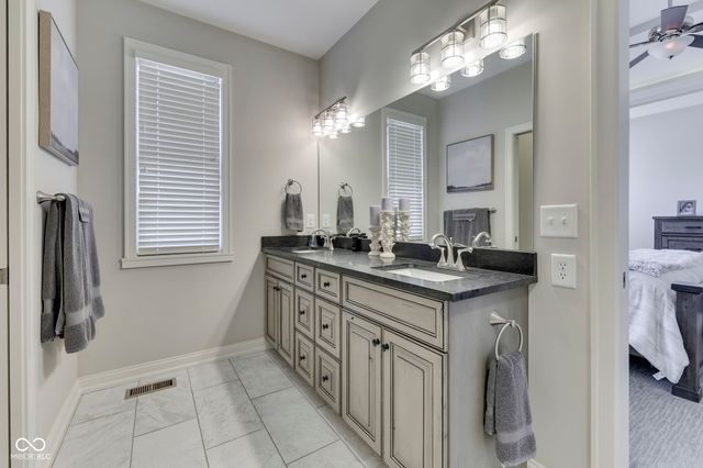 4628 Walnut Court, Bargersville, IN 46106