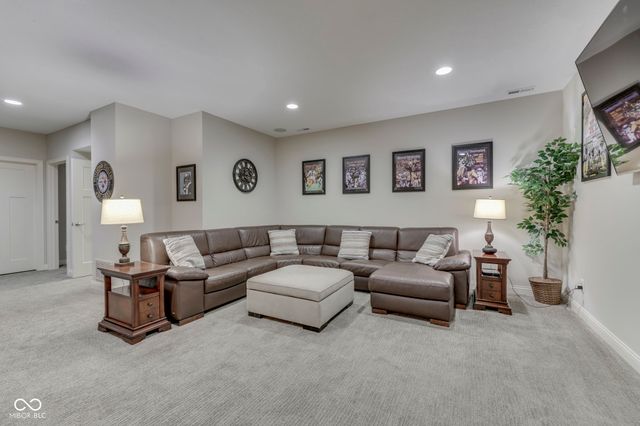 4628 Walnut Court, Bargersville, IN 46106