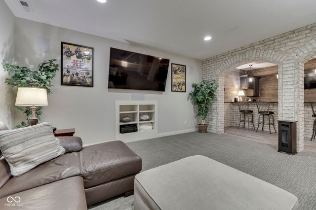 4628 Walnut Court, Bargersville, IN 46106