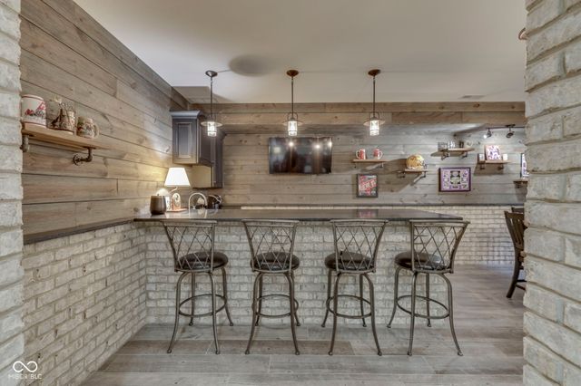 4628 Walnut Court, Bargersville, IN 46106