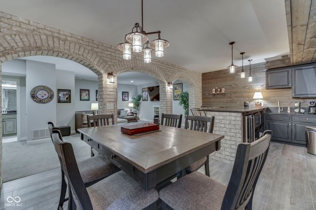 4628 Walnut Court, Bargersville, IN 46106