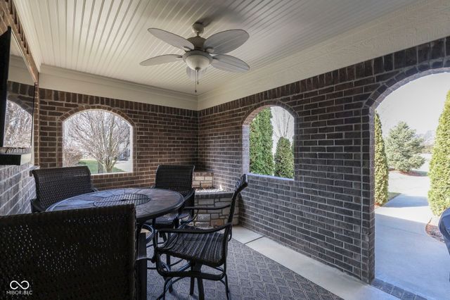 4628 Walnut Court, Bargersville, IN 46106