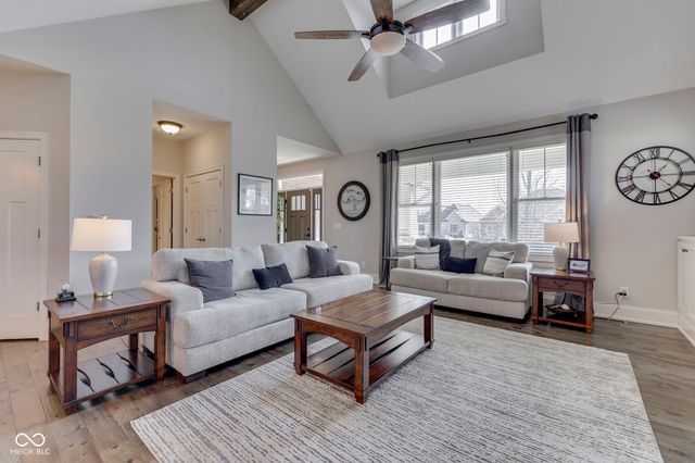 4628 Walnut Court, Bargersville, IN 46106