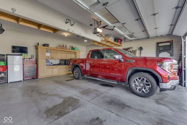 4628 Walnut Court, Bargersville, IN 46106