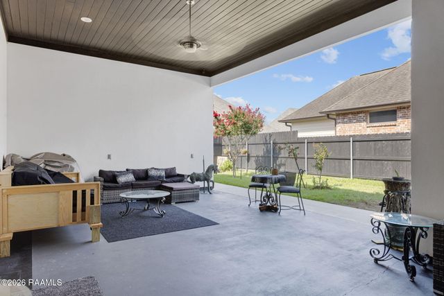 201 Maple Branch Street, Lafayette, LA 70508