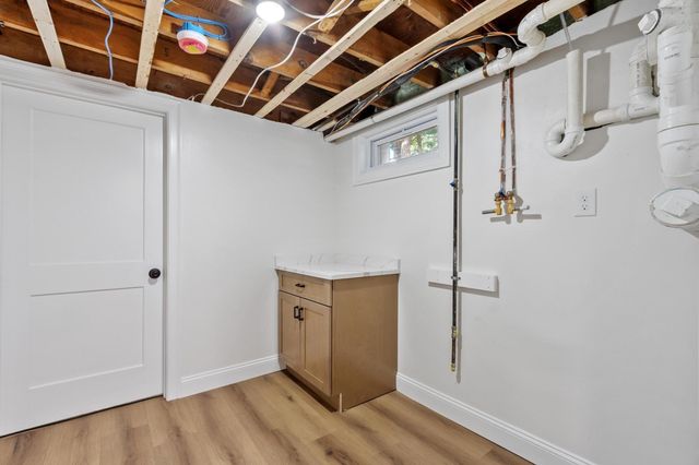 63 Maplewood Dr, Townsend, MA 01469
