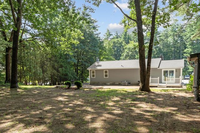 63 Maplewood Dr, Townsend, MA 01469