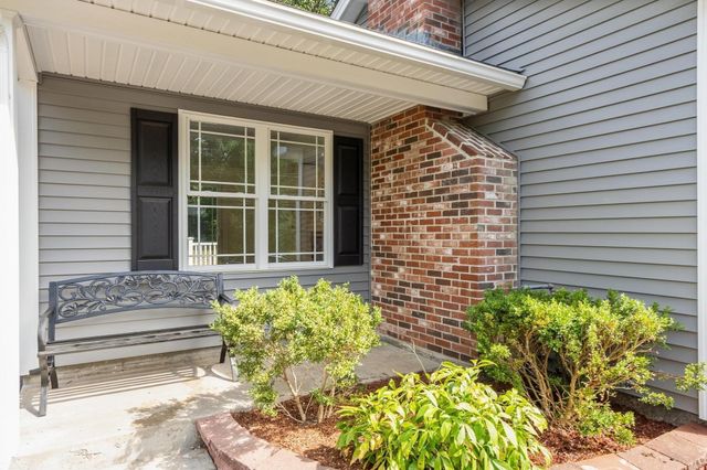 63 Maplewood Dr, Townsend, MA 01469