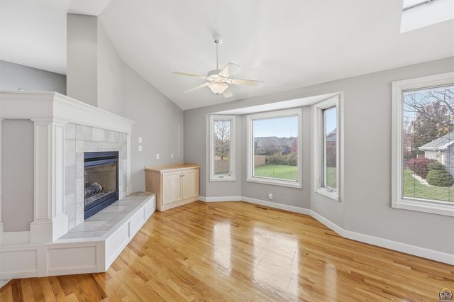 5021 NW Sterling Chase DR, Topeka, KS 66618