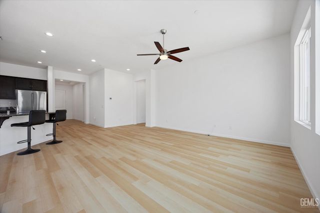 9702 Petersburg Place, Bakersfield, CA 93306