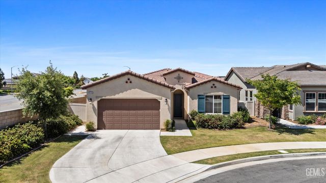 9702 Petersburg Place, Bakersfield, CA 93306