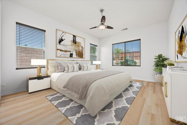 9702 Petersburg Place, Bakersfield, CA 93306