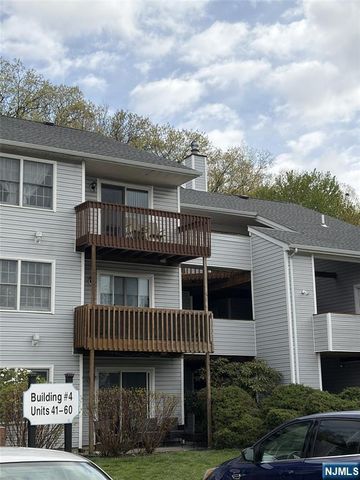 56 Stonyridge Drive, Lincoln Park Borough, NJ 07035