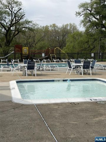 56 Stonyridge Drive, Lincoln Park Borough, NJ 07035