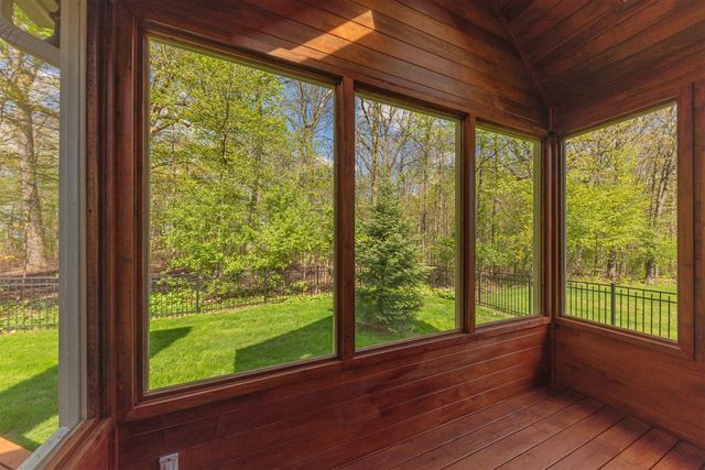 3129 Earlmoore Lane, Ann Arbor, MI 48105