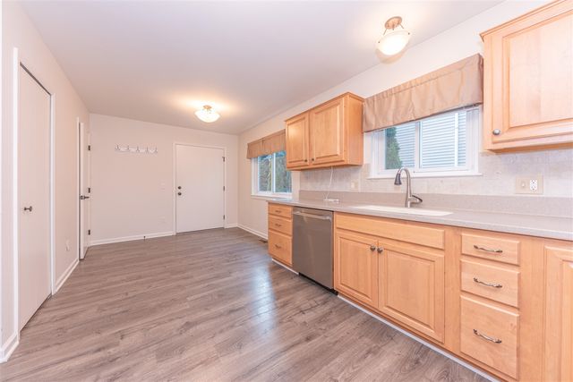 3129 Earlmoore Lane, Ann Arbor, MI 48105