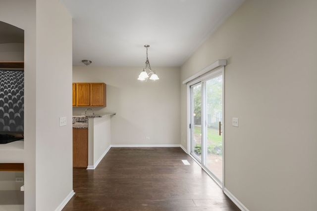 208 Timber Trails Boulevard, Gilberts, IL 60136