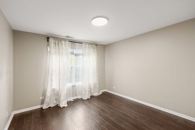 208 Timber Trails Boulevard, Gilberts, IL 60136