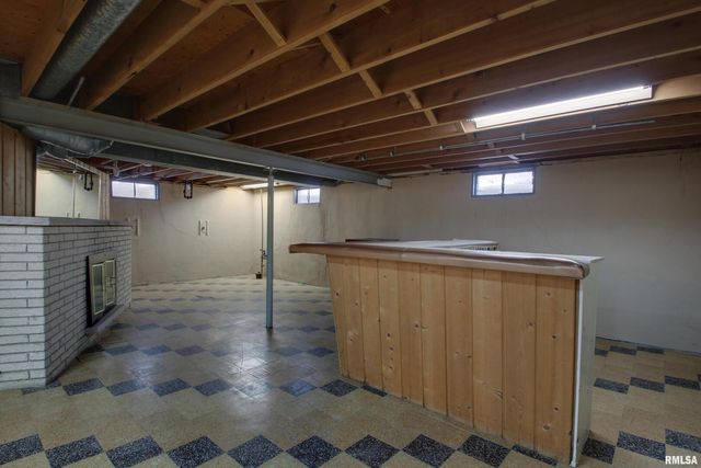 523 TEMPLE Street, Quincy, IL 62305