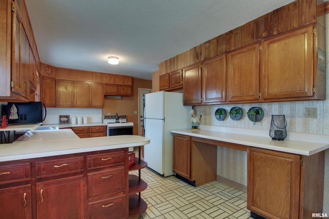 523 TEMPLE Street, Quincy, IL 62305