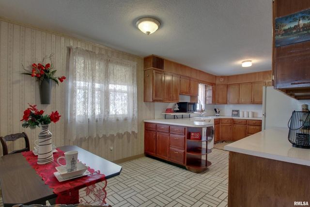 523 TEMPLE Street, Quincy, IL 62305