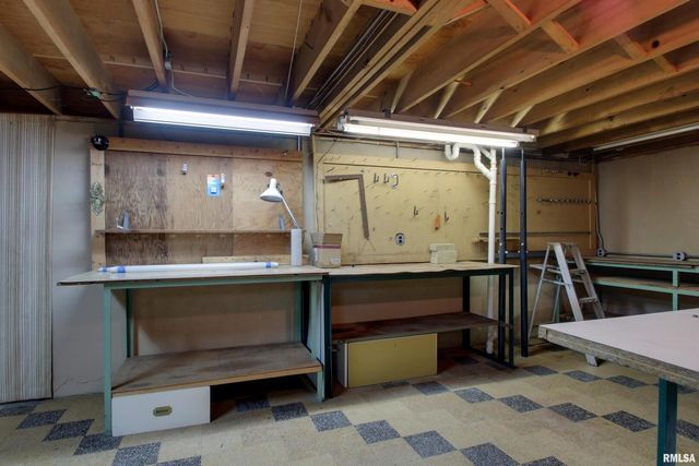 523 TEMPLE Street, Quincy, IL 62305