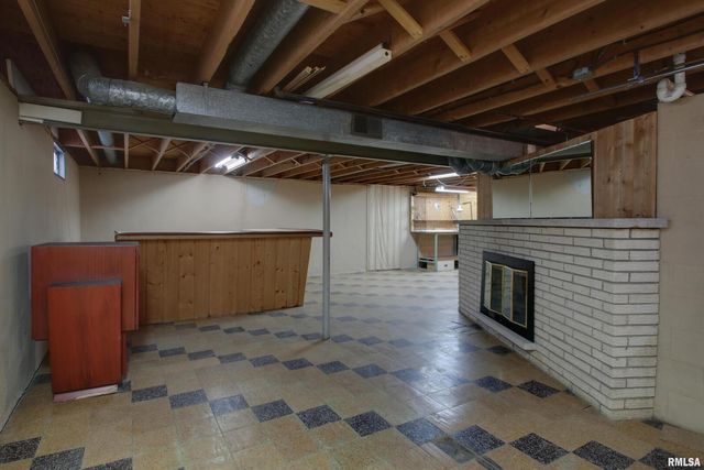 523 TEMPLE Street, Quincy, IL 62305