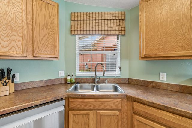 516 GRAND CANAL DR, Poinciana, FL 34759