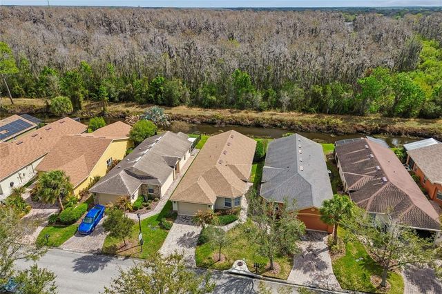 516 GRAND CANAL DR, Poinciana, FL 34759