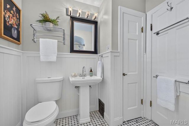 646 E Adams Avenue, Kirkwood, MO 63122