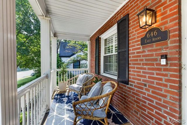 646 E Adams Avenue, Kirkwood, MO 63122