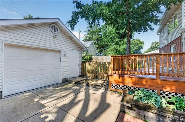646 E Adams Avenue, Kirkwood, MO 63122