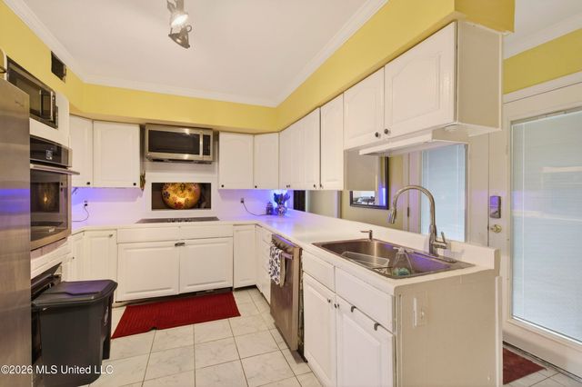 161 Kenmore Avenue, Biloxi, MS 39531