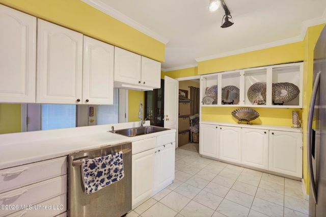 161 Kenmore Avenue, Biloxi, MS 39531