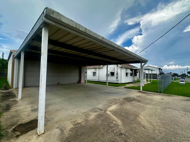 161 Oak D Street, Larose, LA 70373