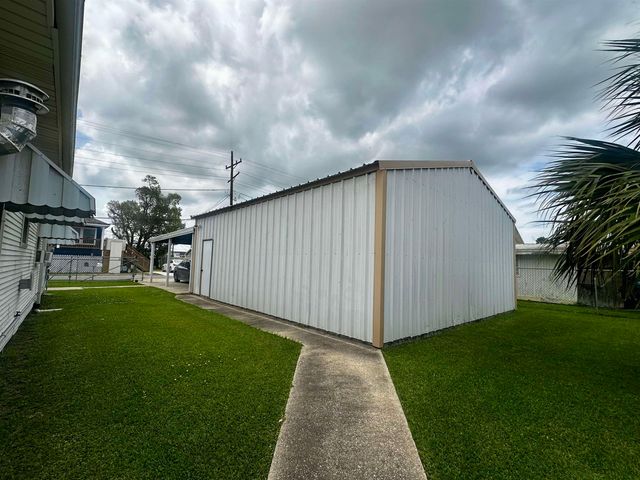 161 Oak D Street, Larose, LA 70373