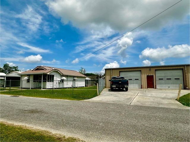 161 Oak D Street, Larose, LA 70373