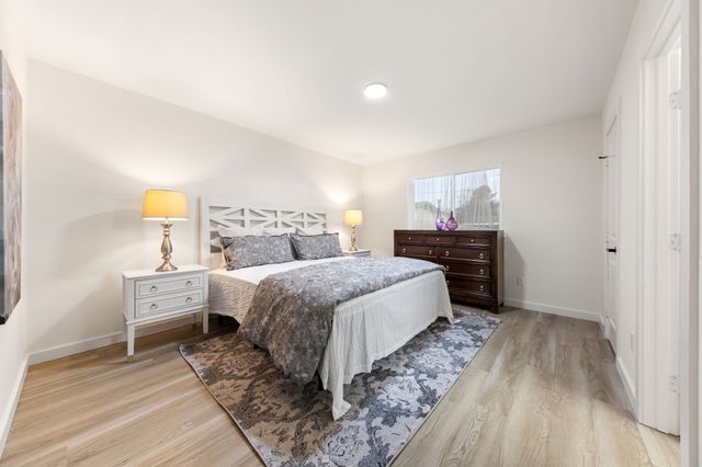 215 Prairie Grove Drive, Dallas, TX 75217