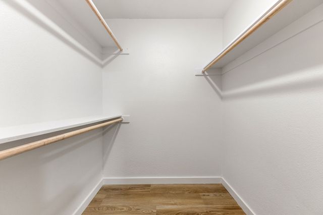 215 Prairie Grove Drive, Dallas, TX 75217