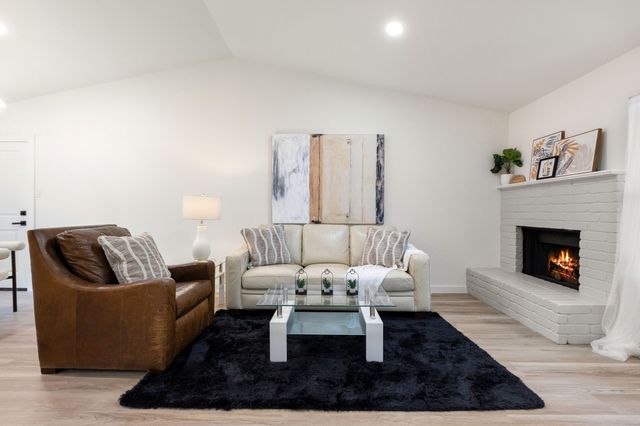 215 Prairie Grove Drive, Dallas, TX 75217